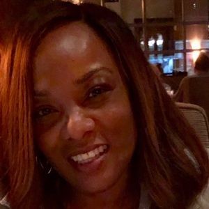 Meet your Posher, Glenda